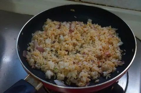 隔夜饭危害_吃冷饭对身体有害吗_隔夜饭致癌风险