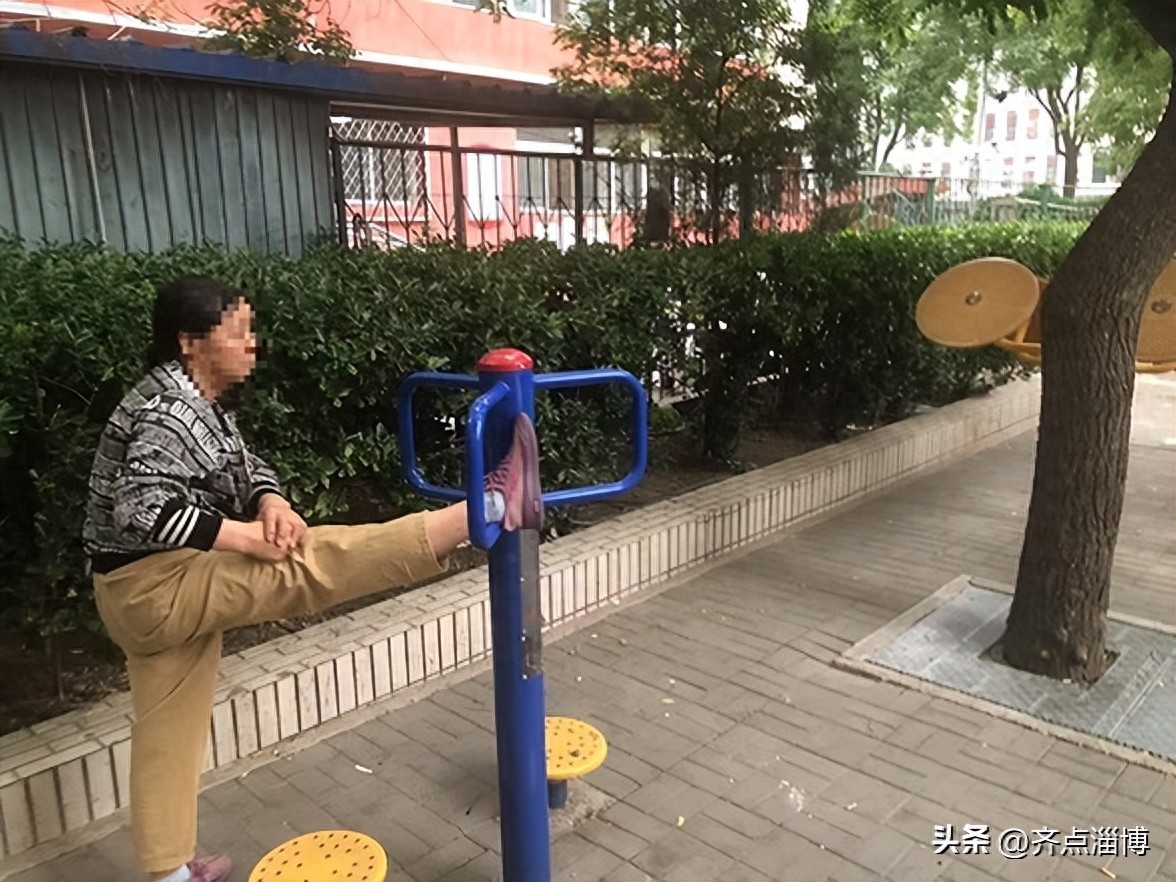 _单人站综合训练器_ 老龄化社区健身器材需求 