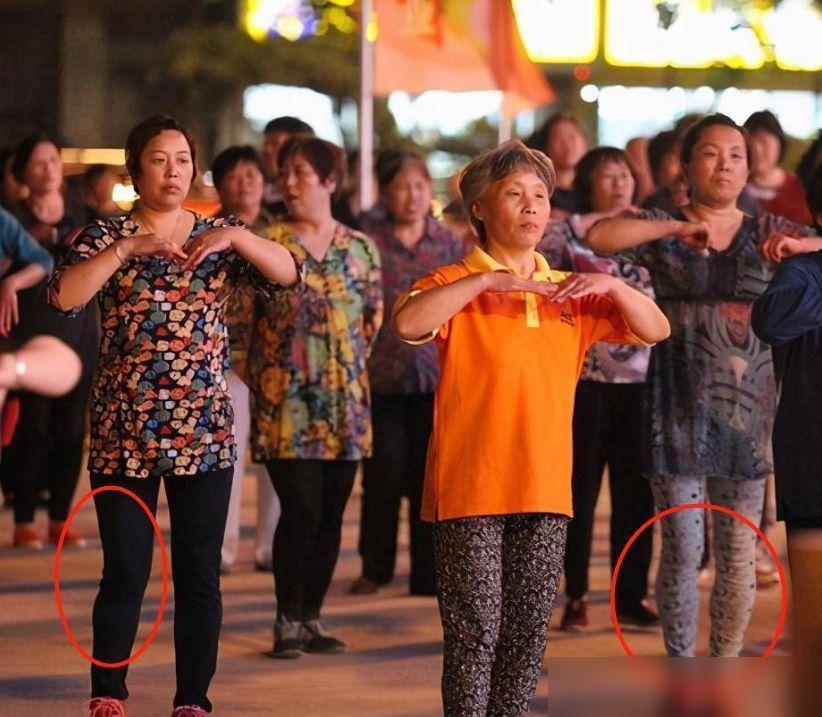 淘宝广场舞中老年服装裤子_适合老年人穿搭的裤子_老年人如何挑选优雅裤子