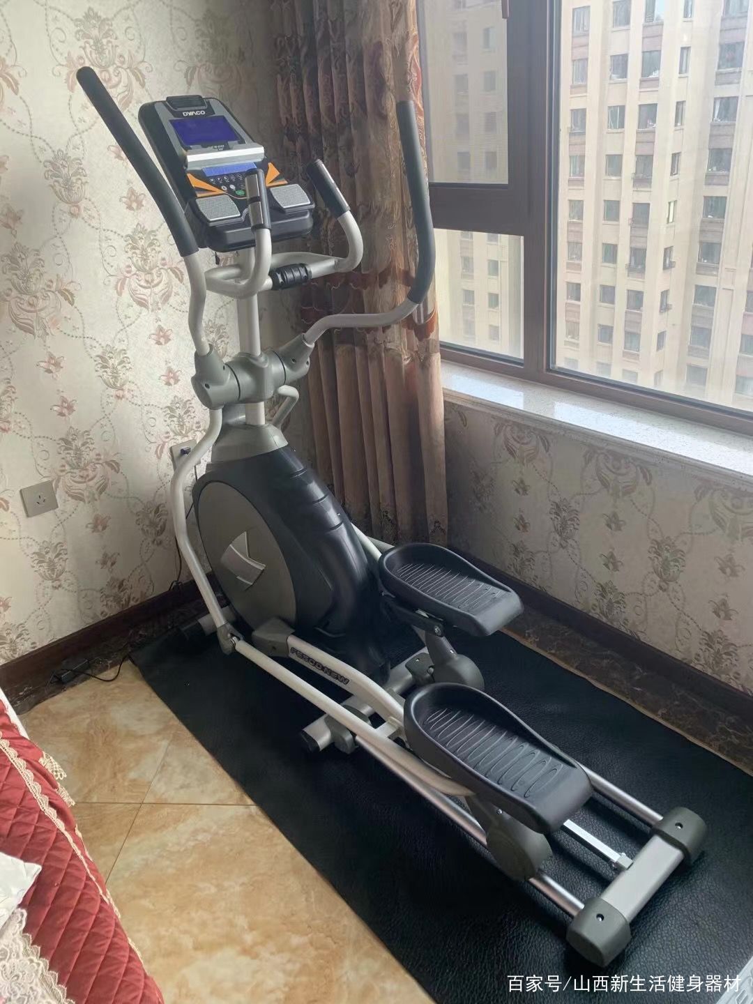 健身房必备设备_跑步机选购指南_选择综合训练器