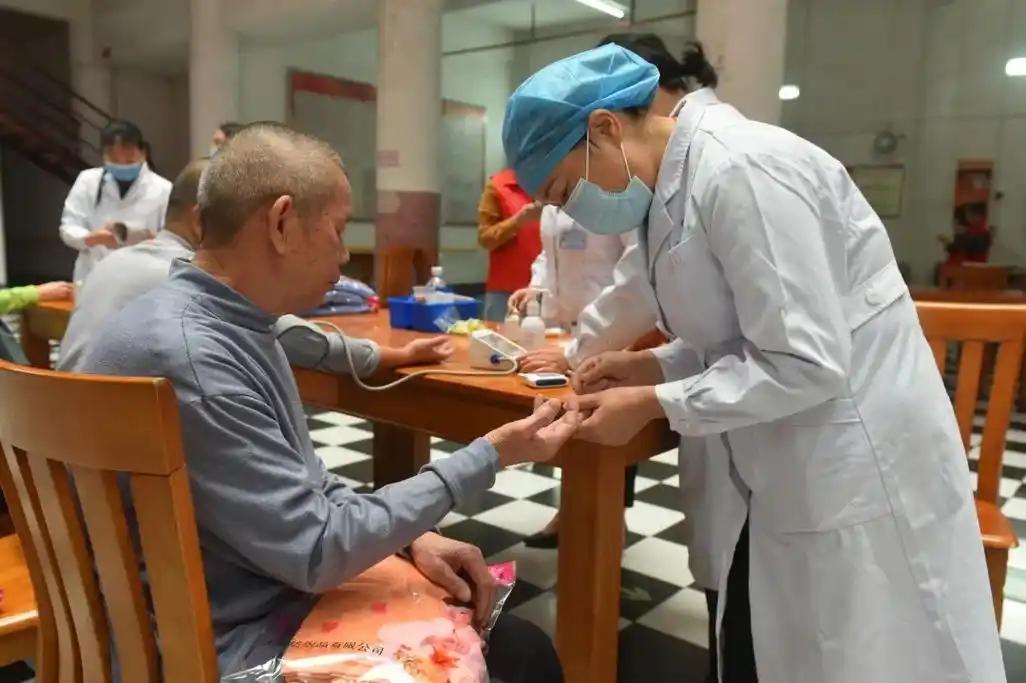 高血糖患者食用梨注意事项_梨对糖尿病患者的影响_孕妇血糖高可以吃什么