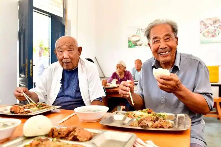 梨对糖尿病患者的影响_高血糖患者食用梨注意事项_孕妇血糖高可以吃什么