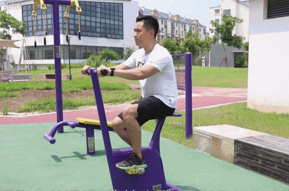 夏日社区运动健身_健身椅的正确使用方法_上海市社区体育设施分布