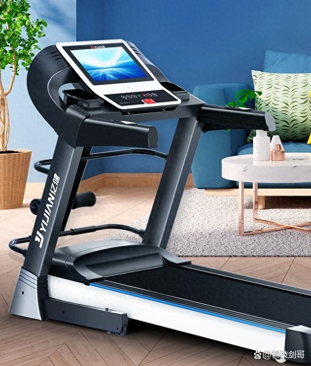 问鼎娱乐官网下载 疫情期间在家运动,哪款跑步机好?亿健多功能跑步机方便可折叠