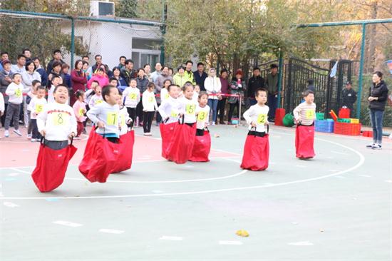 济南市历下区第一实验幼儿园运动会_幼儿早操比赛活动_幼儿园大a班运动会口号