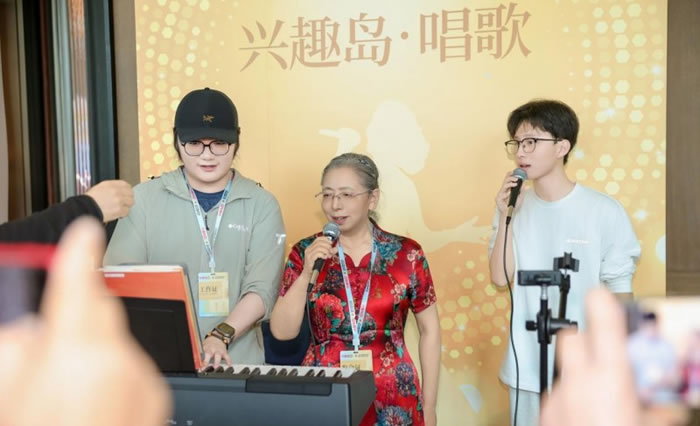 银龄兴趣学习_中老年人学唱歌_第二人生艺术节