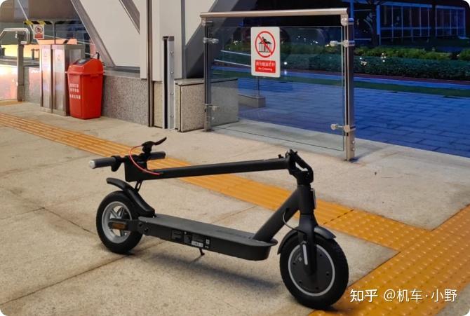 电动跑步机什么牌子好_电动滑板车选购指南_优缺点分析