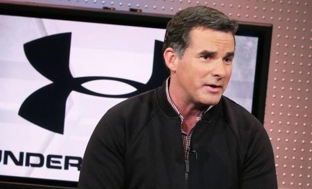 安德玛库里合作结束_安德玛健身手套_安德玛品牌历史发展