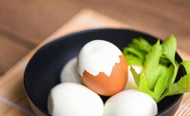 早餐吃什么容易瘦下来_两颗水煮蛋减肥_鸡蛋饱腹感实验