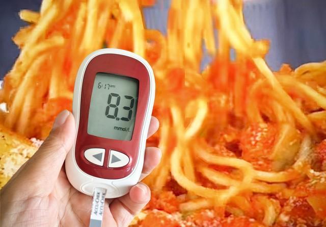 两颗水煮蛋减肥_鸡蛋饱腹感实验_早餐吃什么容易瘦下来