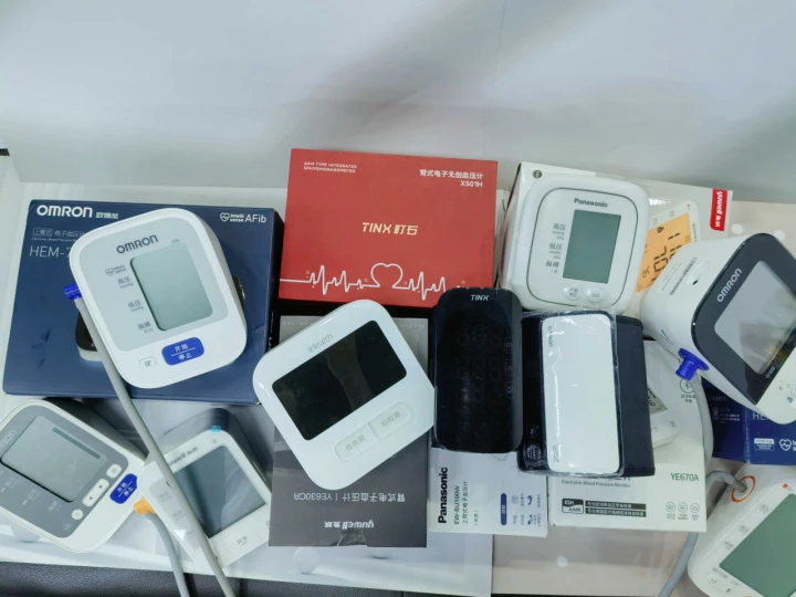 家用跑步机什么牌子好又实惠_血压计买什么牌子好家用_家用血压计选购指南