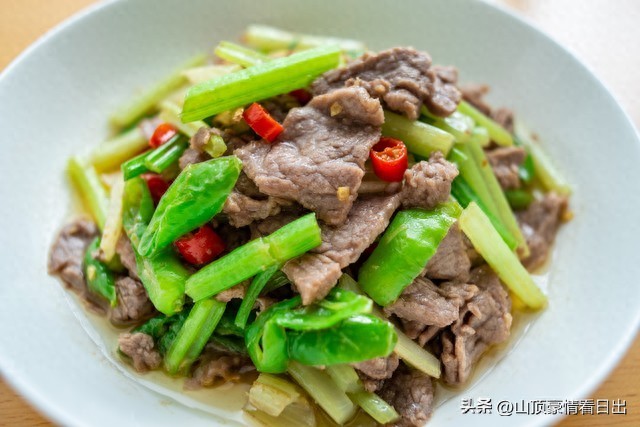 吃什么能补钙食物最好_芥菜牛肉补钙_小油菜高钙菜谱