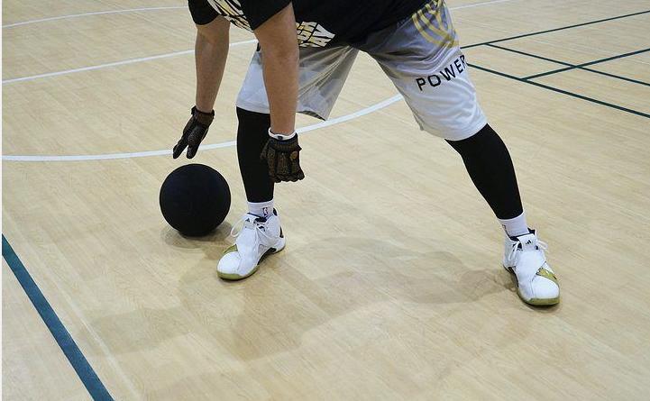 健身手套小还是大点好_欧文林书豪同款手套_篮球训练手套