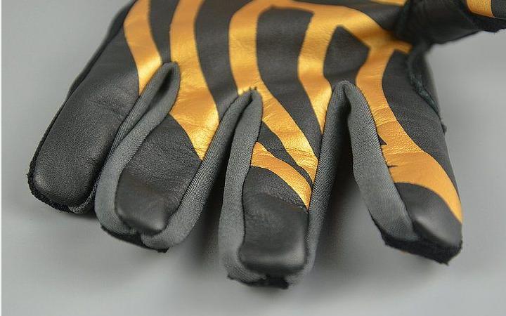 健身手套小还是大点好_欧文林书豪同款手套_篮球训练手套