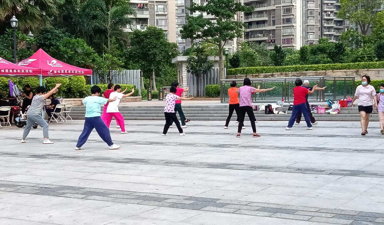 腰部旋转改善腰痛_转腰运动好处_锻炼腰椎的运动器材有哪些