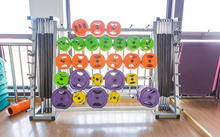 力量综合训练器_自制力量训练器材方法大全_核心力量训练器材好还是徒手好