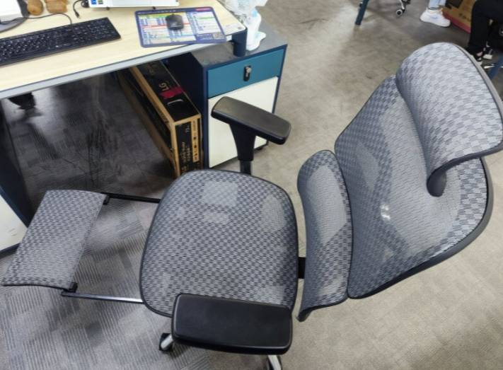 SumLush夏草木评测_人体工学椅选购指南_健身椅挑选