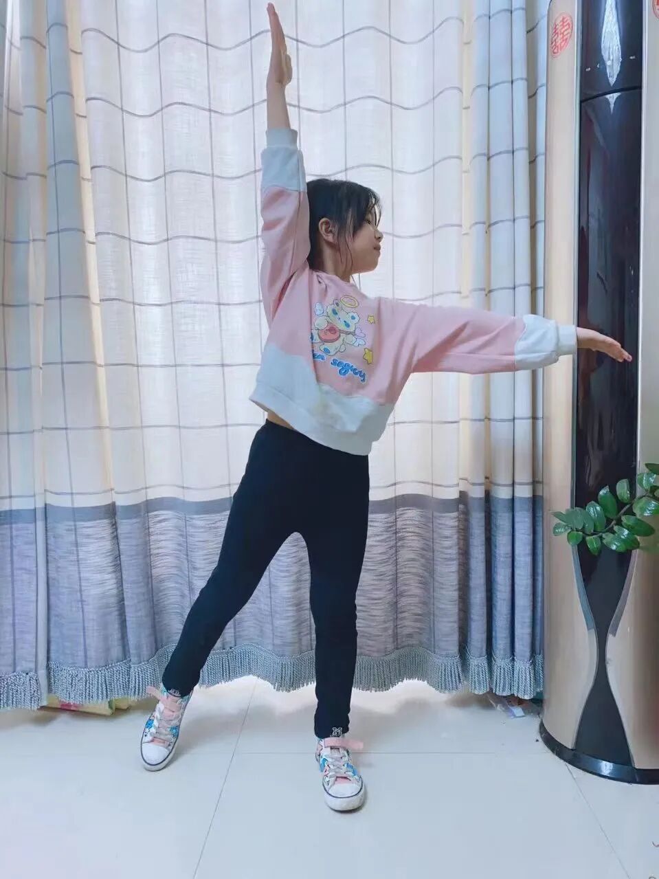 青少年健康体能操舞_居家学习体能锻炼_运动操下载