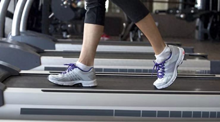 混合饮食减肥法_韩国有氧健身体操_韩国女生瘦身30kg