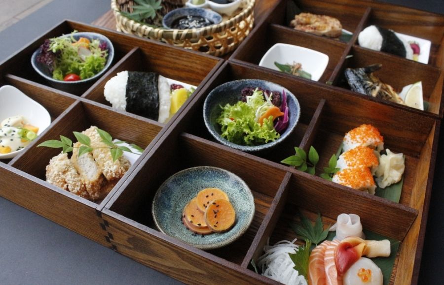 日本女性不显老不显胖秘诀_日本女性饮食清淡习惯_日本瘦腰锻炼法有用吗