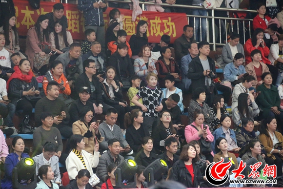 菏泽市第十届体育舞蹈锦标赛_菏泽市体育舞蹈锦标赛参赛队伍_菏泽拉丁舞学校有几家