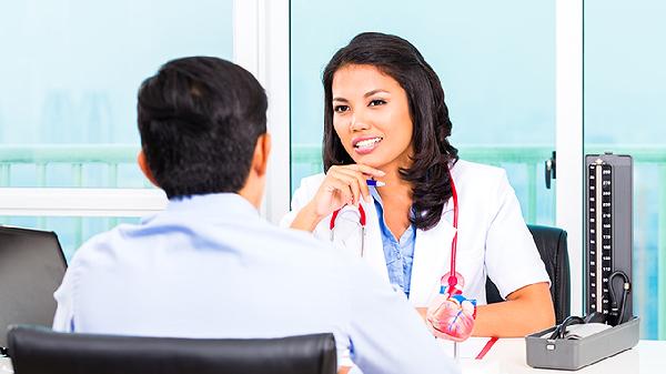 双眼皮术后感染瘢痕_割双眼皮手术风险_使用双眼皮纤维的坏处