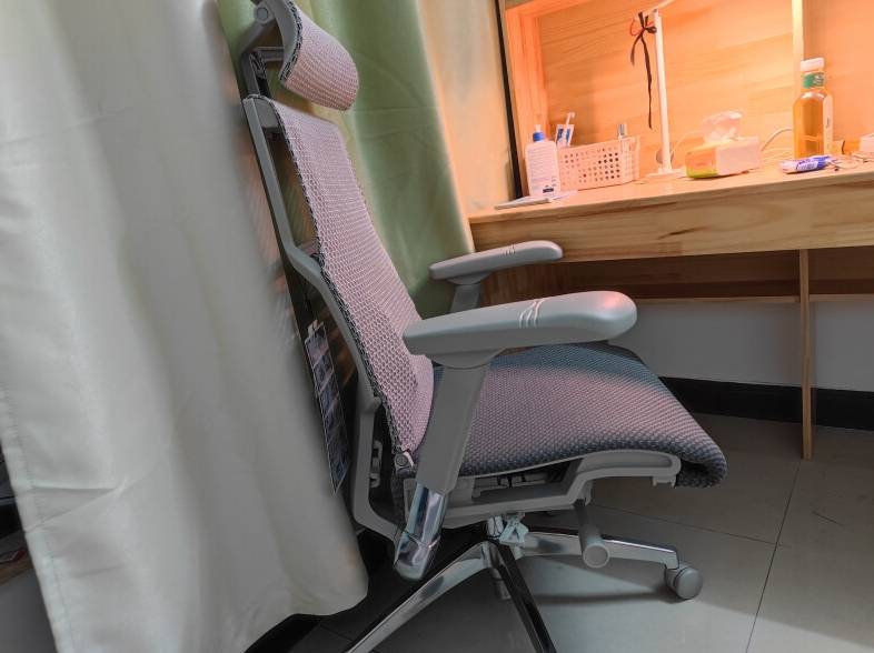 健身椅什么牌子好_劣质人体工学椅危害_人体工学椅选购指南