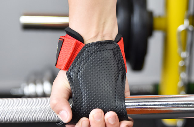 助力带与护腕区别_护腕使用场景_健身手套需要护腕吗