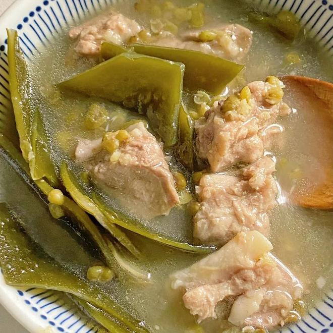 排毒吃什么食物好_肝脏排毒食谱_天然清肝食物推荐