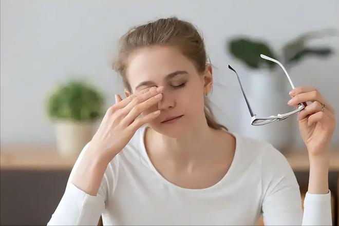 冬季排毒健脾胃食物_排毒吃什么食物好_胡萝卜菠菜黑木耳