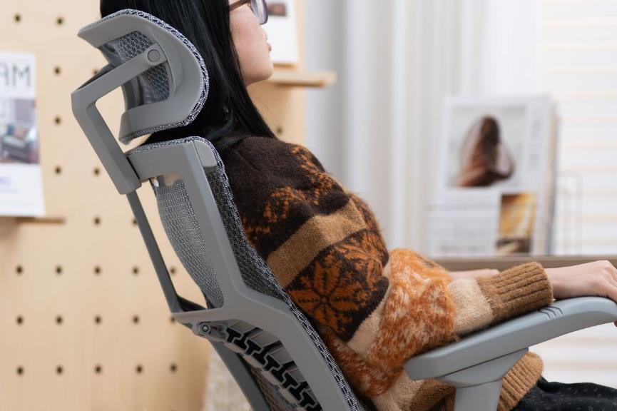 人体工学椅护腰护脊 仿生脊椎动态调节 8轴双芯漂移卸力底盘_健身椅使用方法视频